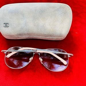 CHANEL Aviator Sunglasses